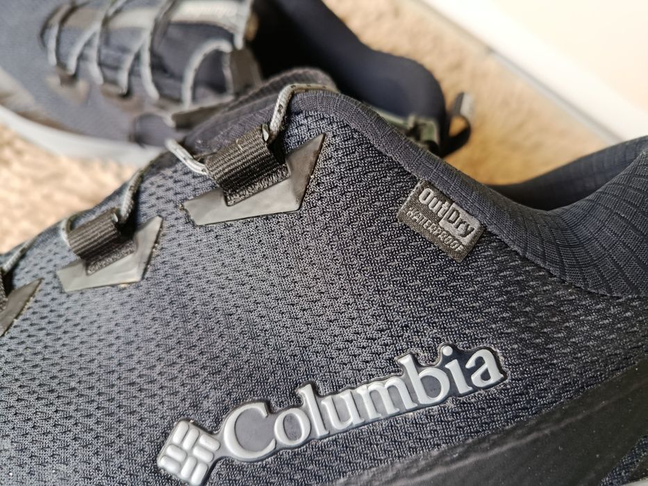 Чисто нови Водоустойчиви обувки Columbia - без кутияfacet 30