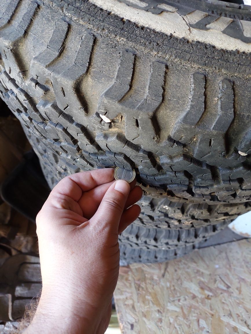 Bfgoodrich all terrain 225/75/16