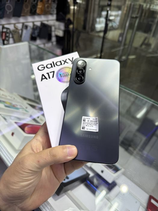 samsung A17 6/128 в идиальнлм состаяние