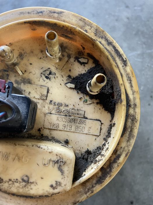 Pompa benzina motorina golf 5 seat skoda jetta 1K0 919 051 M 050 D