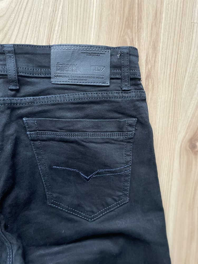 DIESEL / мъжки дънки W32