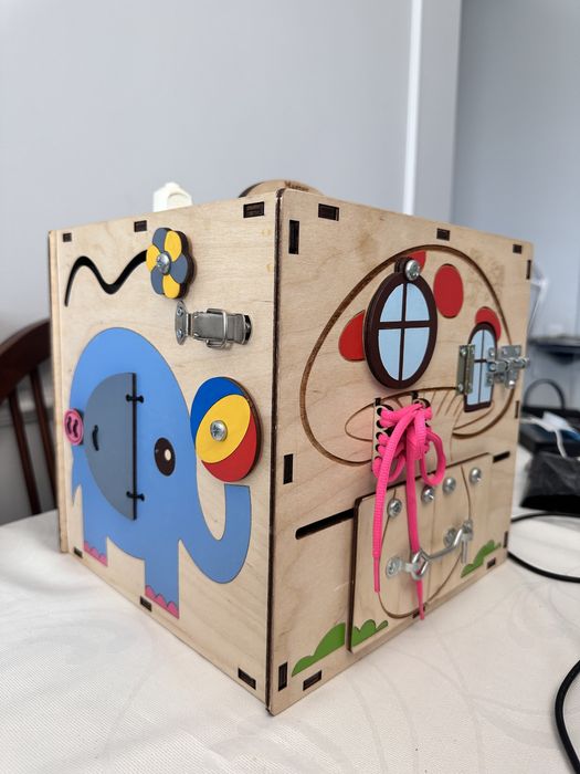 Продам бизикуб деревянный, в отличном состоянии