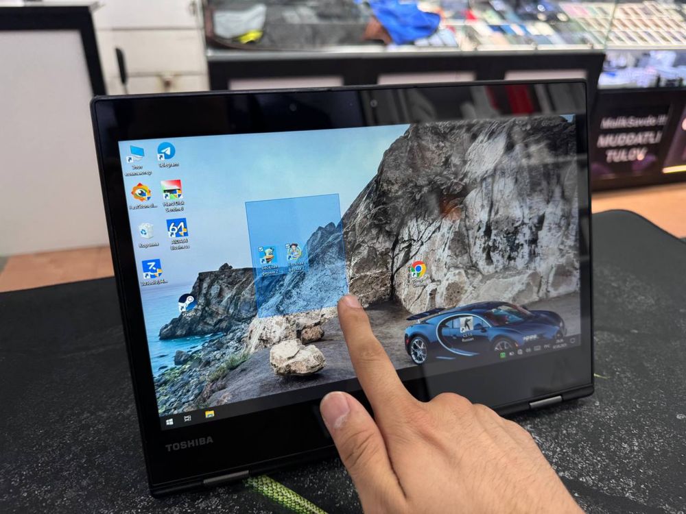 Notebook Toshiba Dynabook X360. i7-7gen 8/256GB