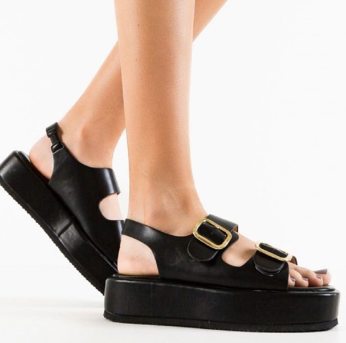 Нови стилни сандали