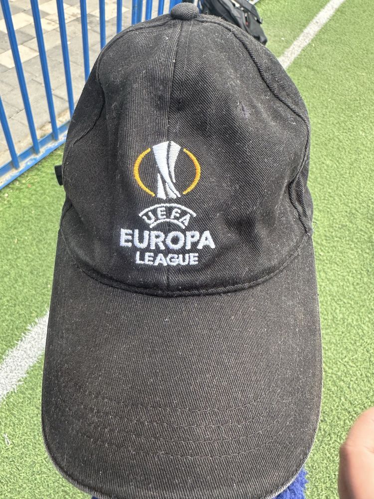 Продам кепку UEFA Europa League