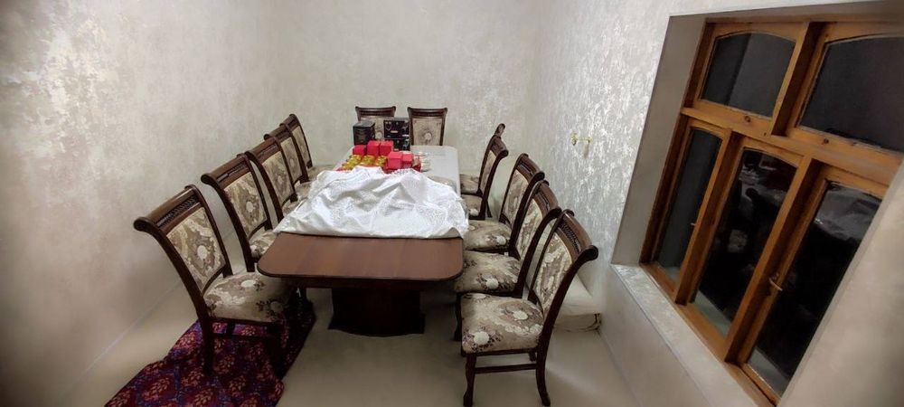 12 tali stol stul xontaxtayam boladi  sifati zor  baqivvat