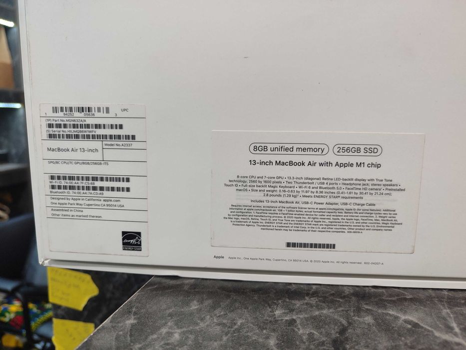 Macbook AIR 2020 M1 8/256