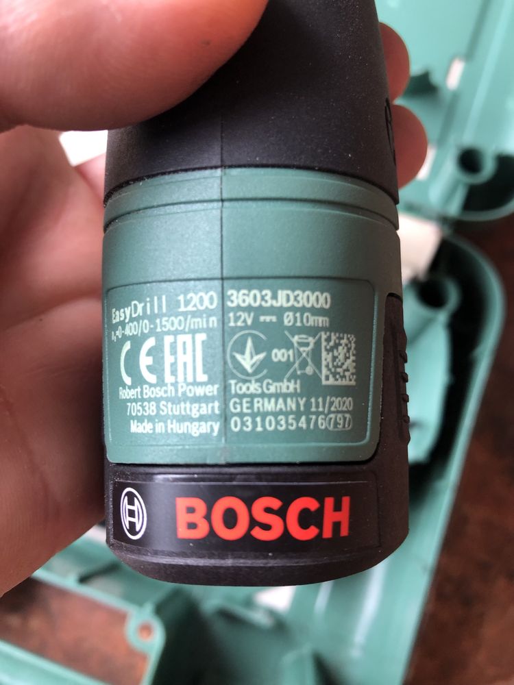 Masina de găurit și infiletat cu acumulator Bosch bormașina noua