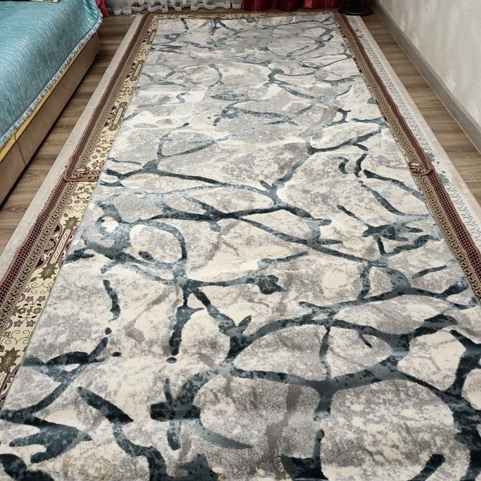 Ковровая дорожка новая