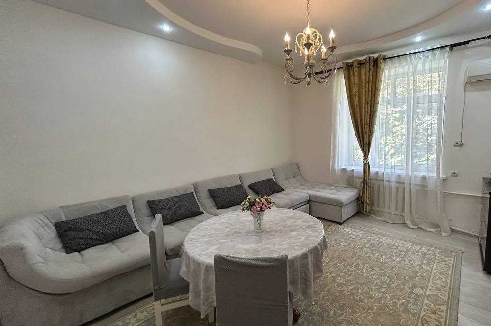 ул.Ш.Руставели бывш Океан 3-комн 3/3 75 м² кирпич меб/тех выс потолки