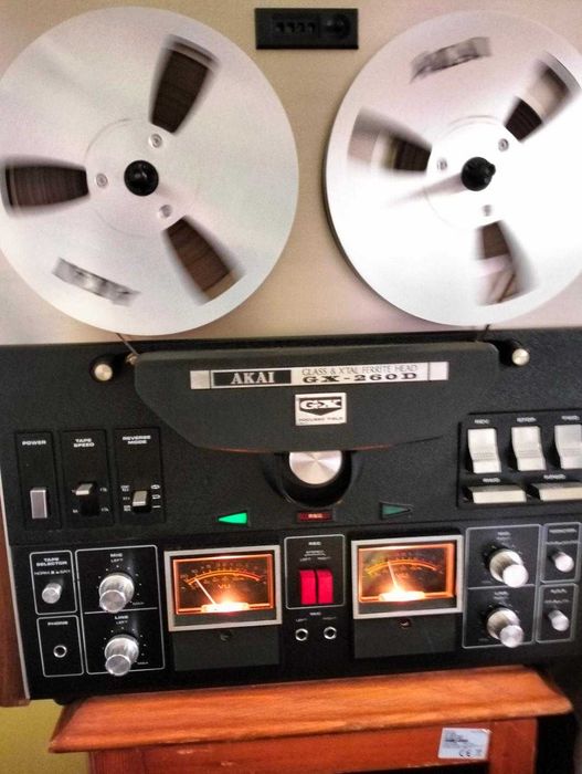 MAGNETOFON AKAI GX-260 Auto Reverse Three-Motor Direct Drive