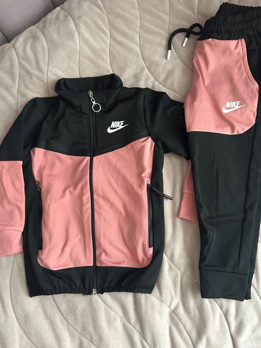 Детски екип Nike 4г момиче