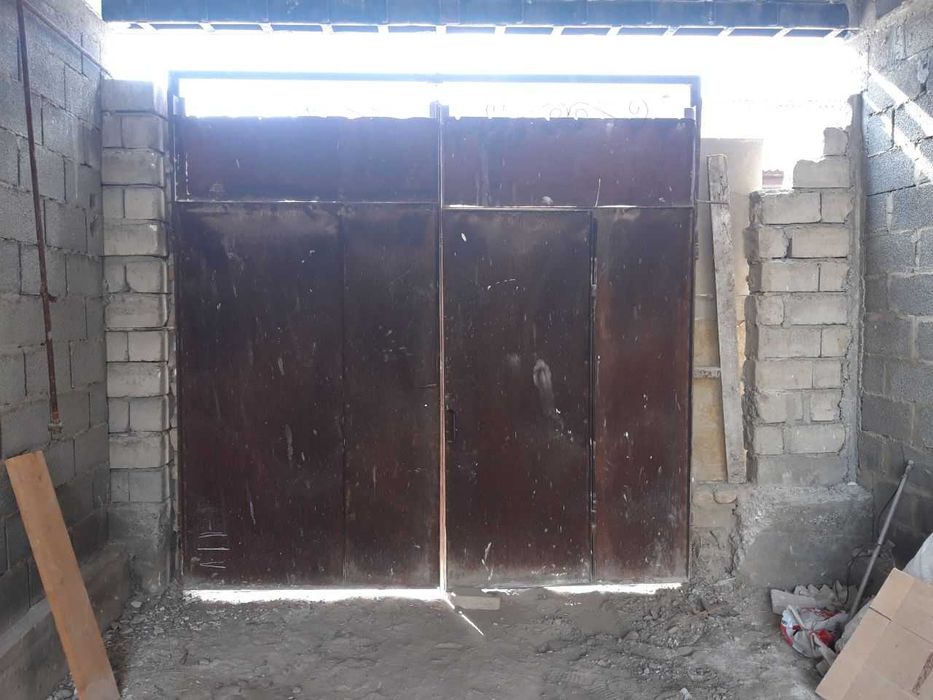 Temir darvoza boyi 270 sm eni 275 sm
