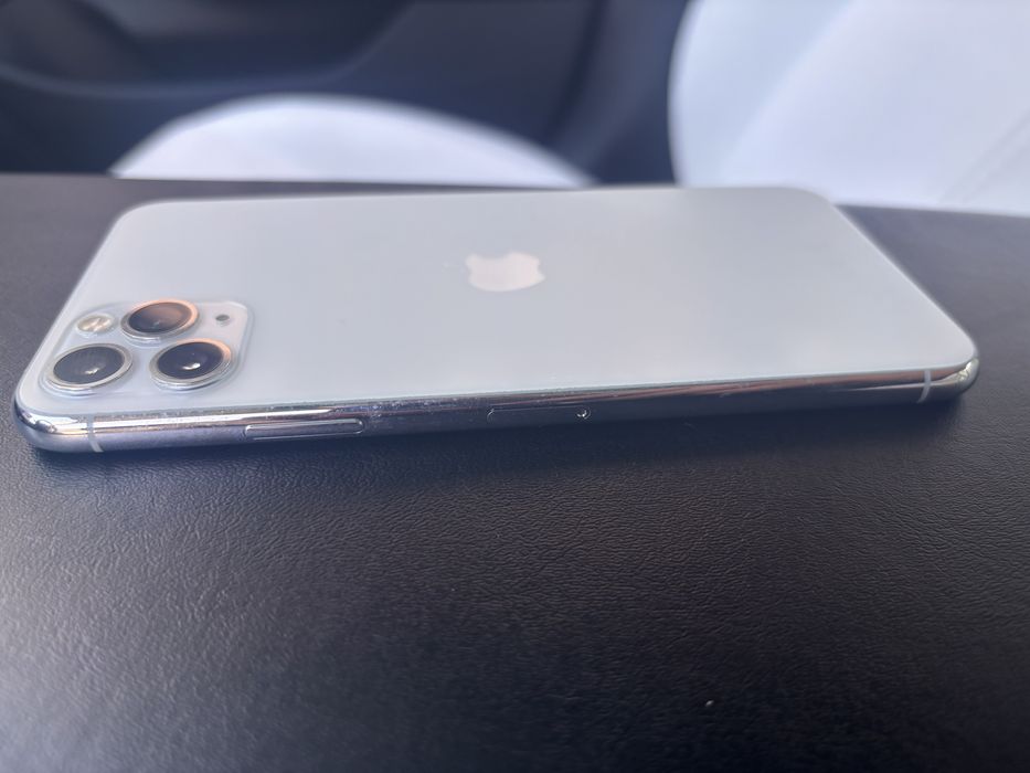Iphone 11 PRO MAX 256gb отключен.