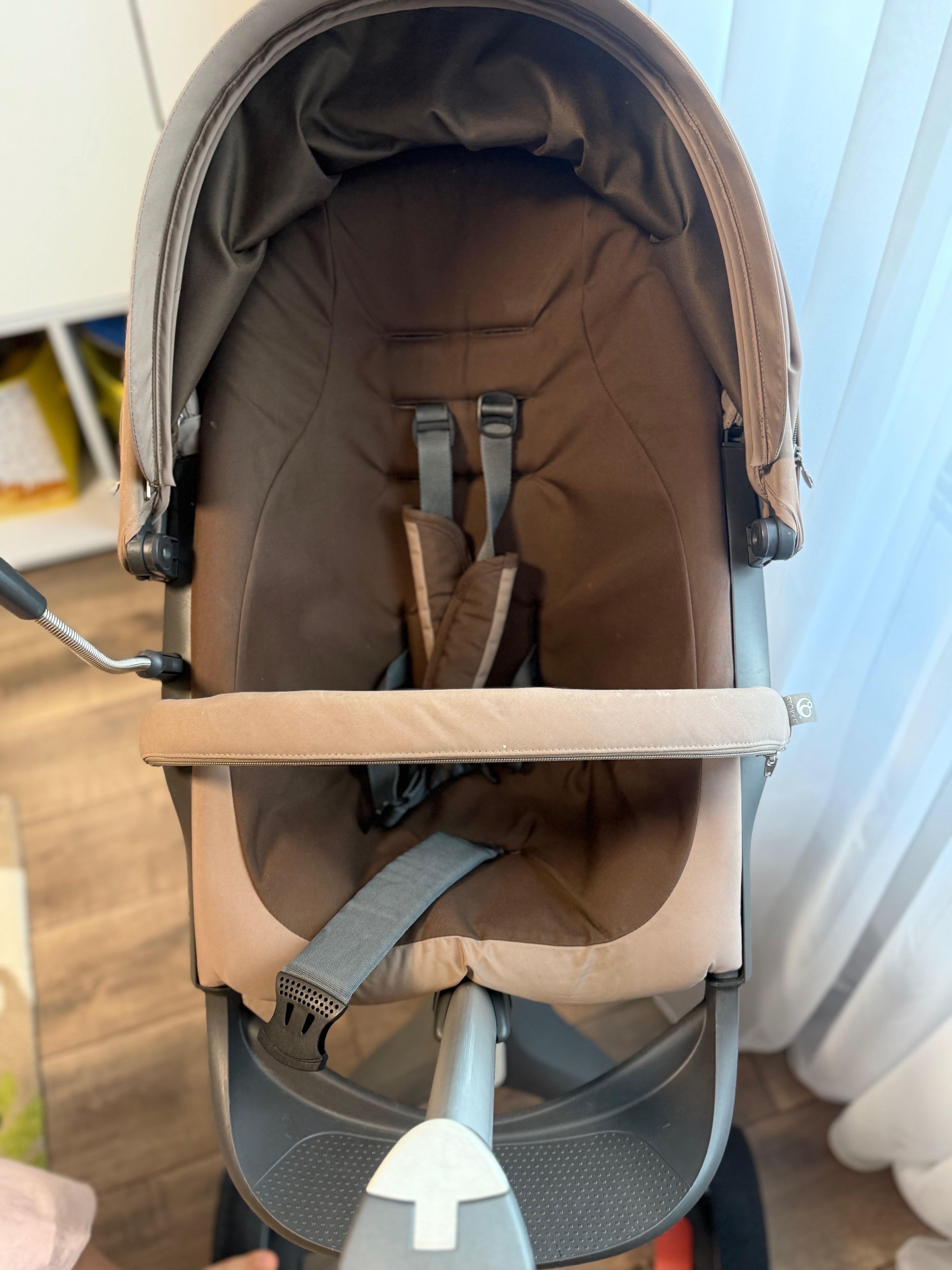Продавам количка Stokke Xplory V4