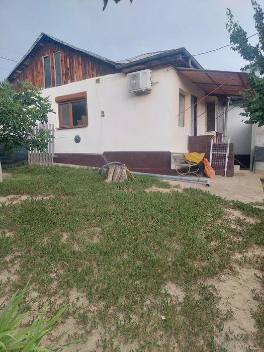 / Casă  Zonă  Centrală / Rm Sarat