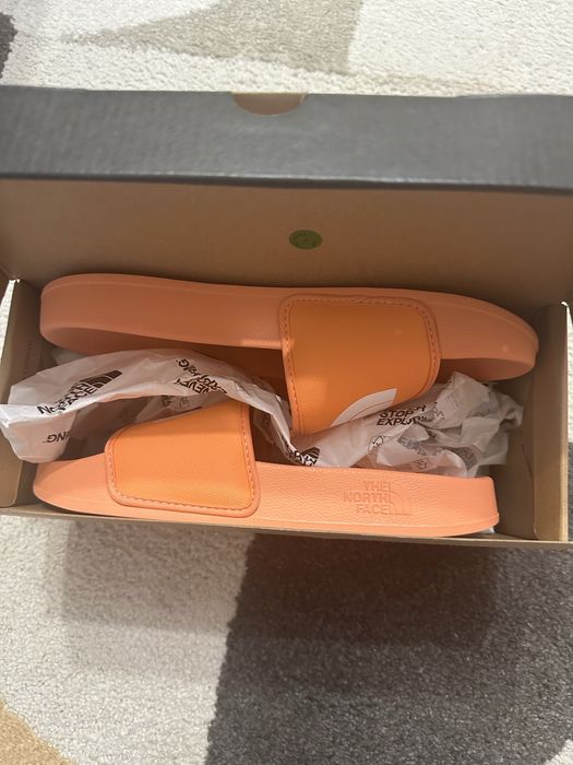 Чехли The North Face