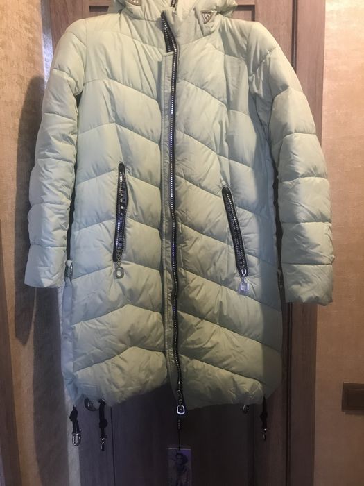 Продается новая женская куртка/ пуховик