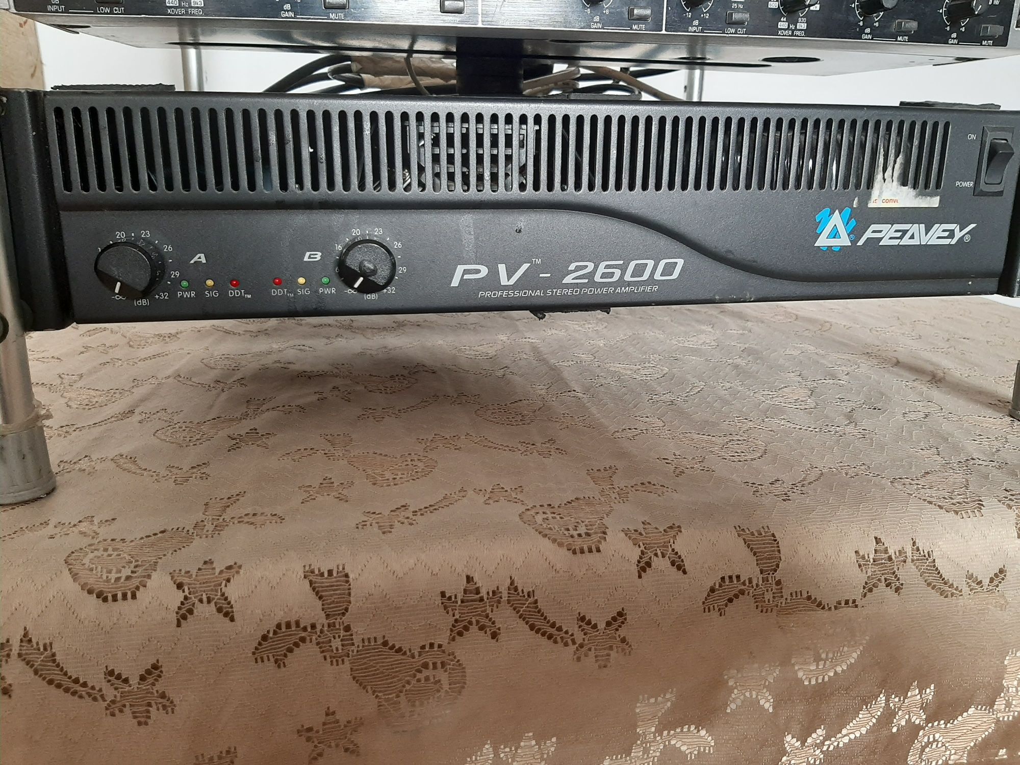 Усилвател Peavey pv2600