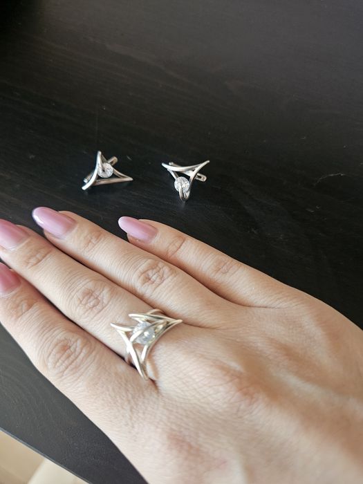 Сребърен пръстен и обеци с въртящо се камъче