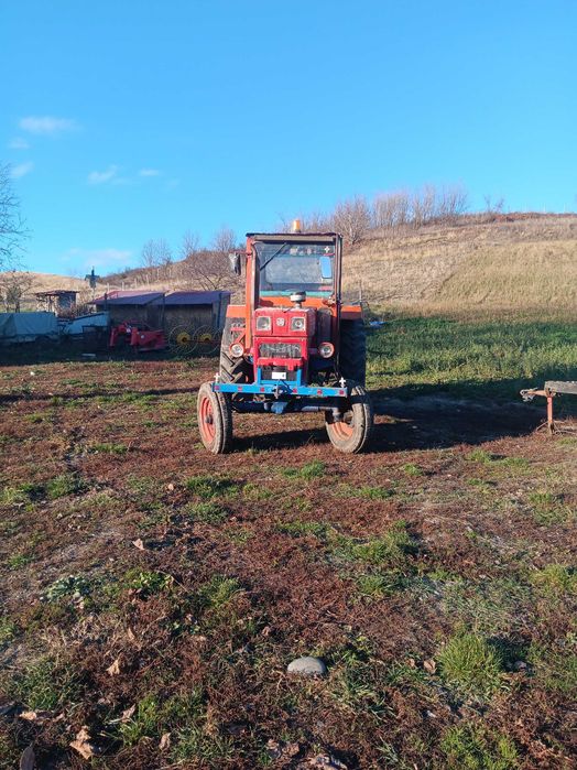 Tractor u650 de vanzare