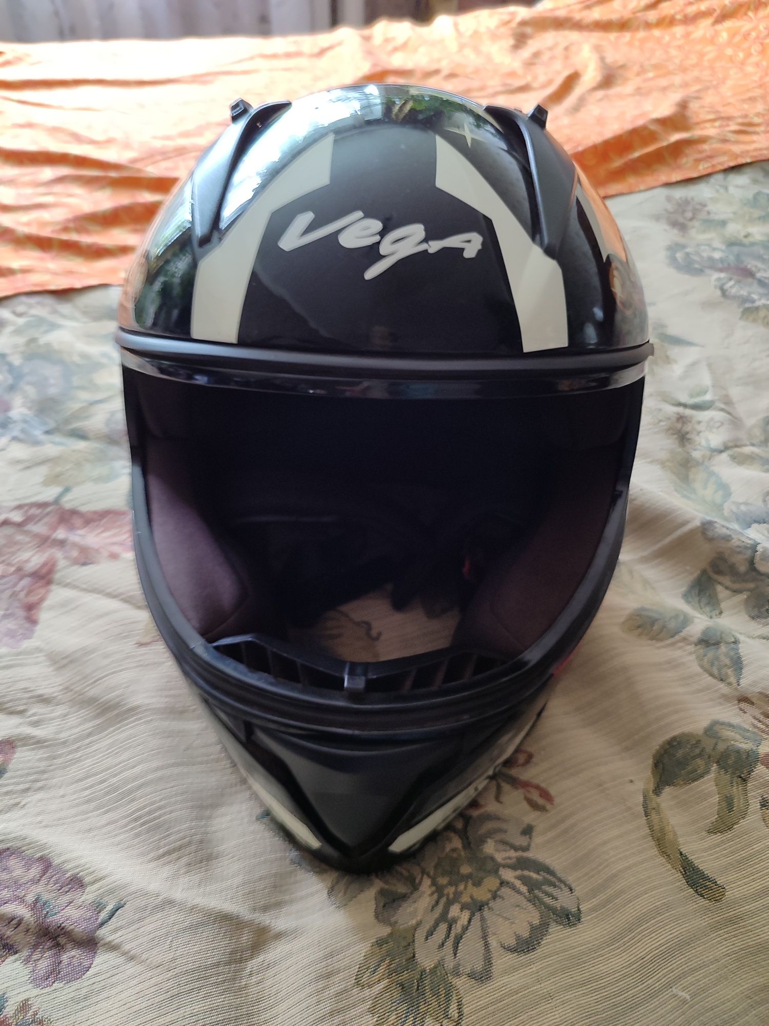 Vega BOLT helmet