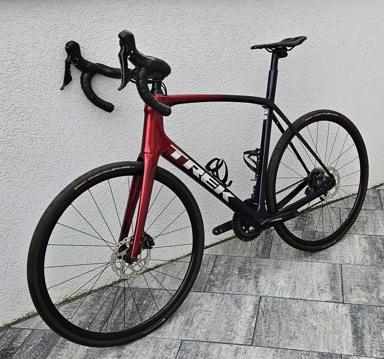 Trek Domane Gen 3 cursiera road bike carbon Shimano 105