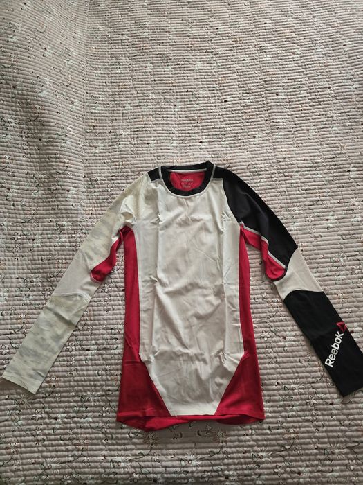 Рашгард Reebook новый