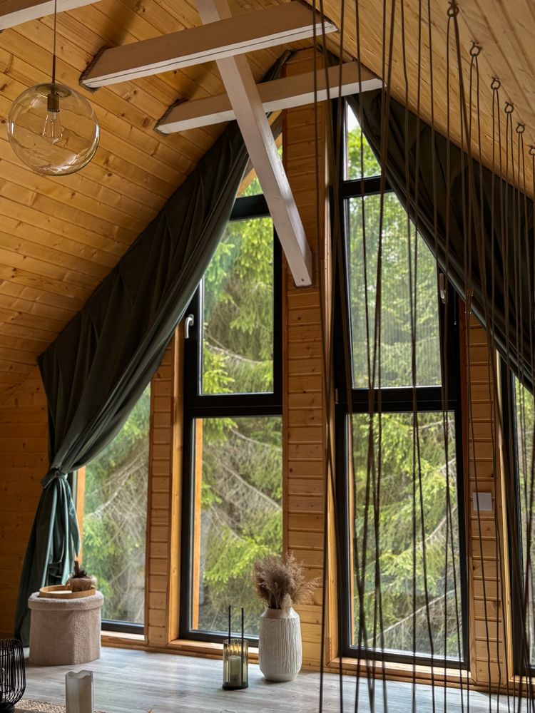 Cabana pentru 2 persoane cu piscinǎ