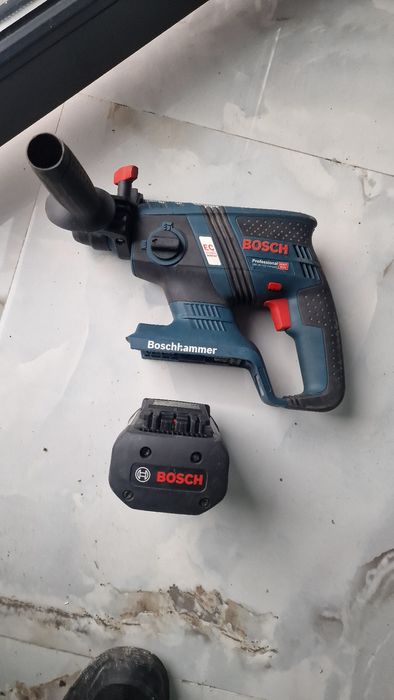 Ciocan rotopercutor cu acumulator SDS