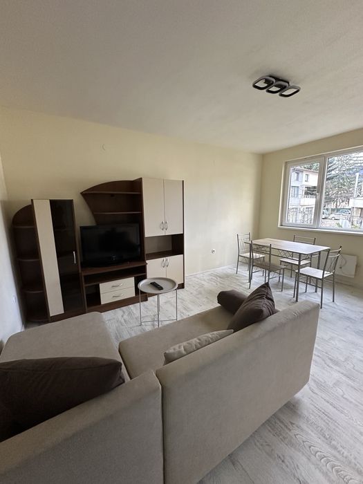 Апартамент в топ център