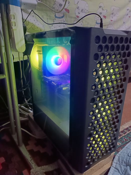 Stol kampyuter Qarshi shahrida Ideal pul zarur sotiladi