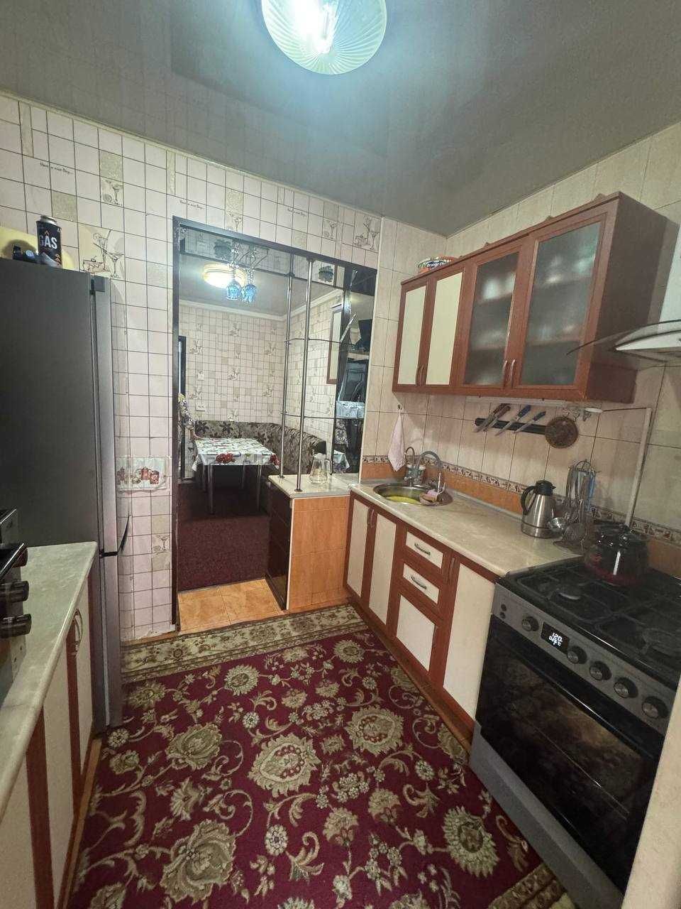 Продаётся квартира 77 серия 1 этаж чистый квартира Юнусабаде