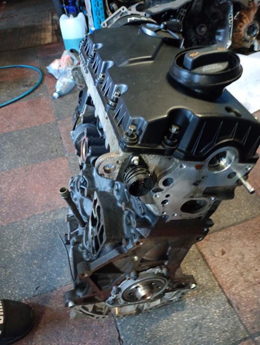 Motor complet fara anexe audi A4 b7 2.0tdi cod bpw bss skoda superb