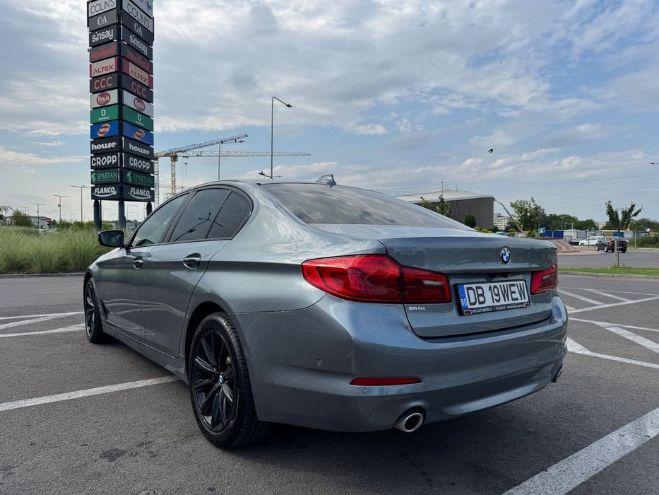 BMW Seria 5 BMW 520d G30