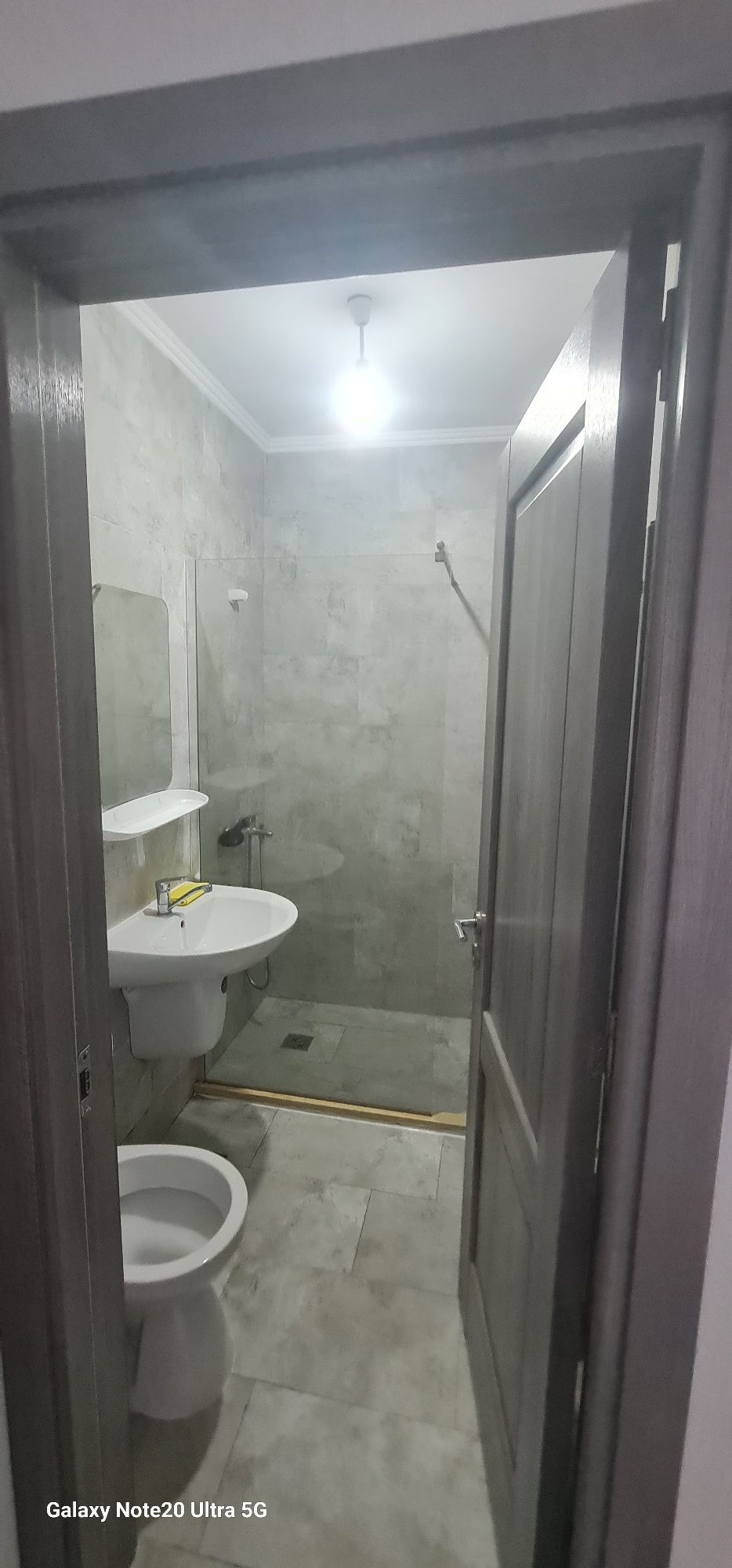 Garsoniera de închiriat