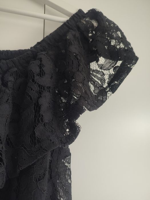 Rochie Reserved noua din dantelă