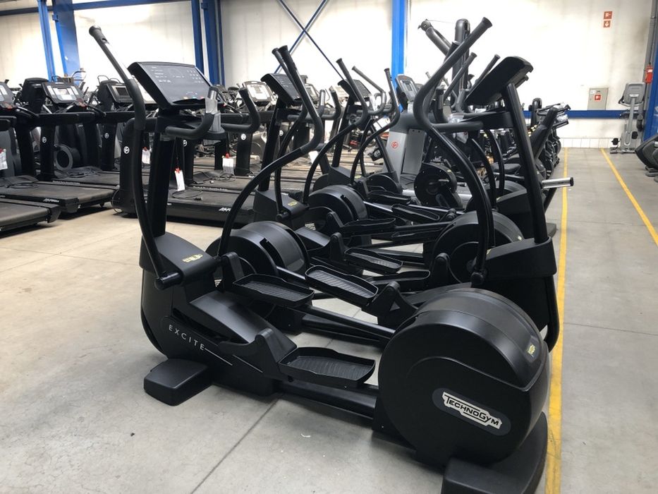 Aparate cardio. technogym