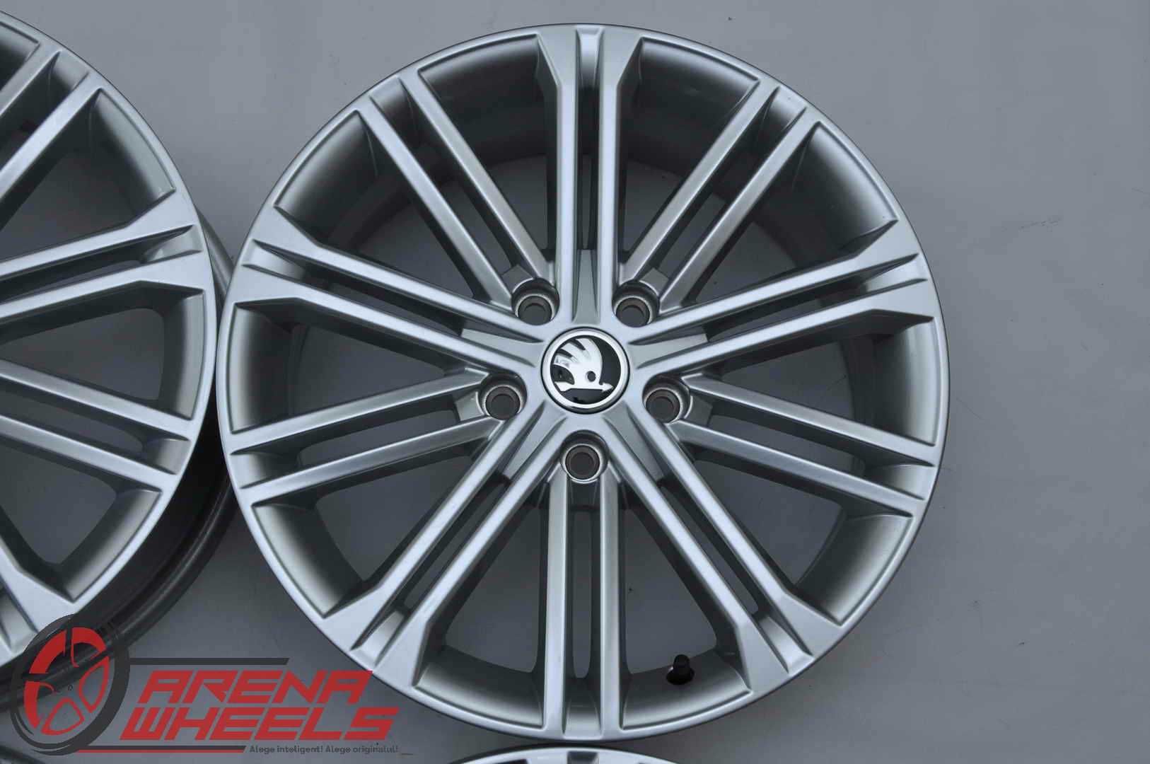 Jante Noi 17 inch Originale Skoda Octavia Yeti Superb Karoq R17