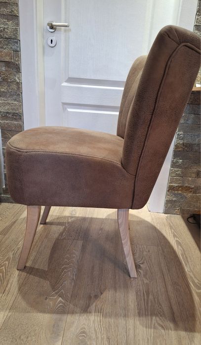 Трапезни столове и пейка