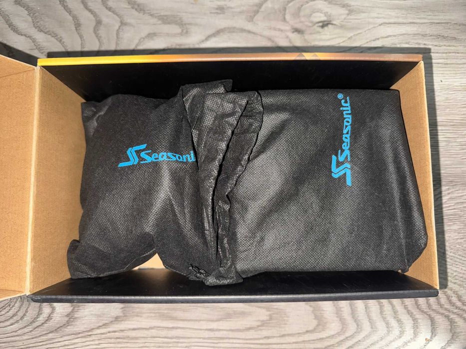 Sursa ATX SeaSonic Focus GX 750 80+ gold