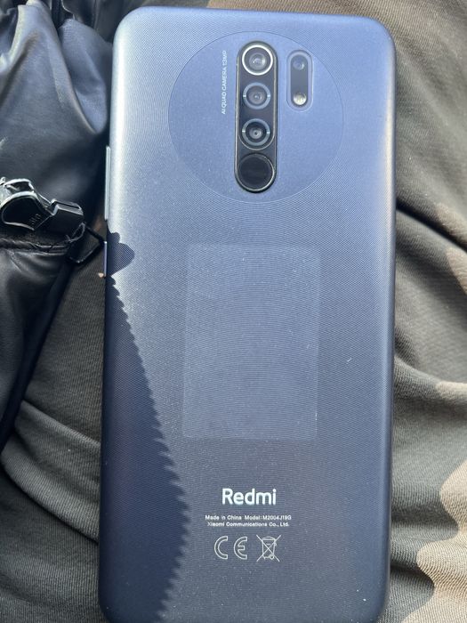 Redmi 9. 64 g xolati yaxwi