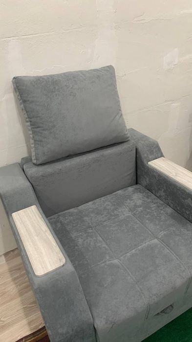 Продается диван с креслом