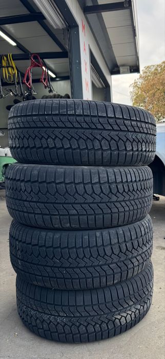 245/45/18 TRAZANO Winter