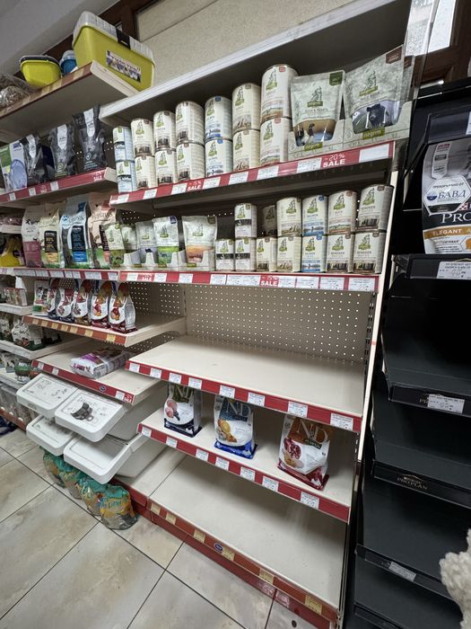 Стелажи и рафтове