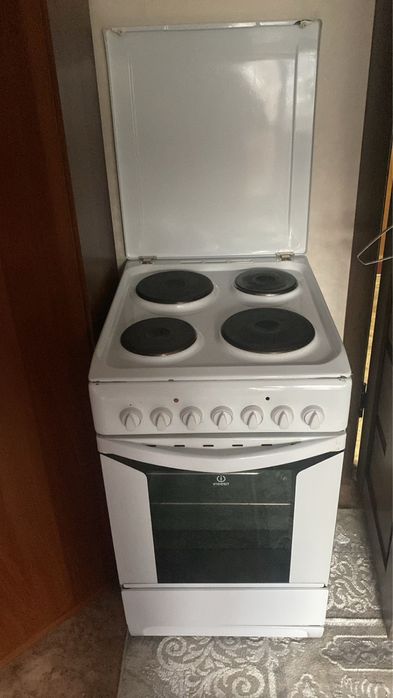 Продам электроплиту