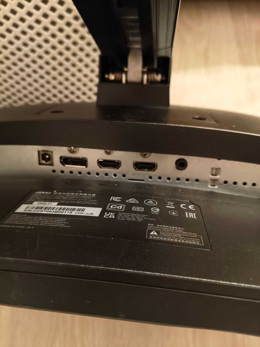 Monitor Led Gaming MSI 27" curbat