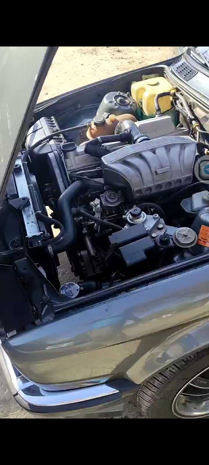BMW E30 в хорошем состоянии