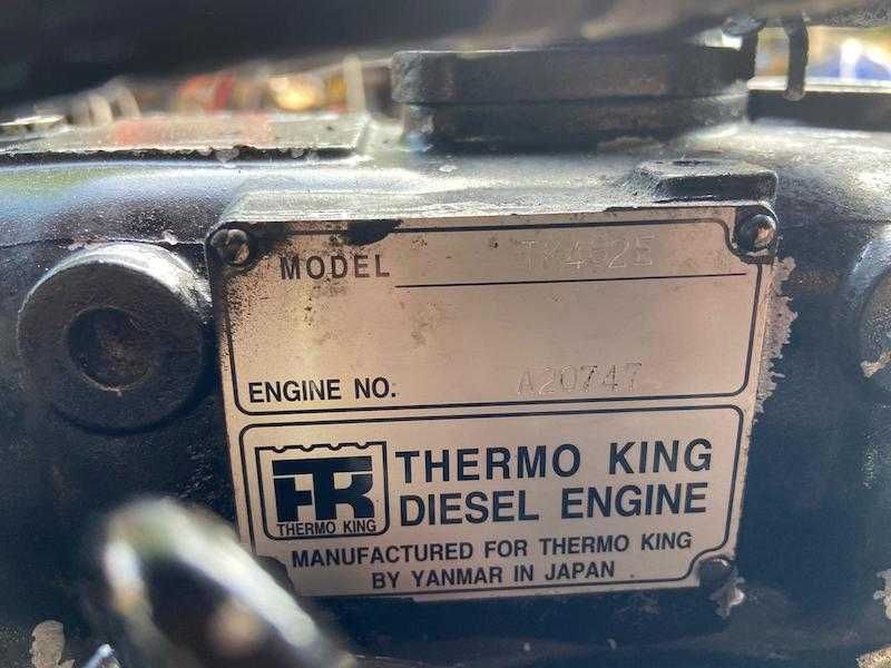 Motor Yanmar TK428E