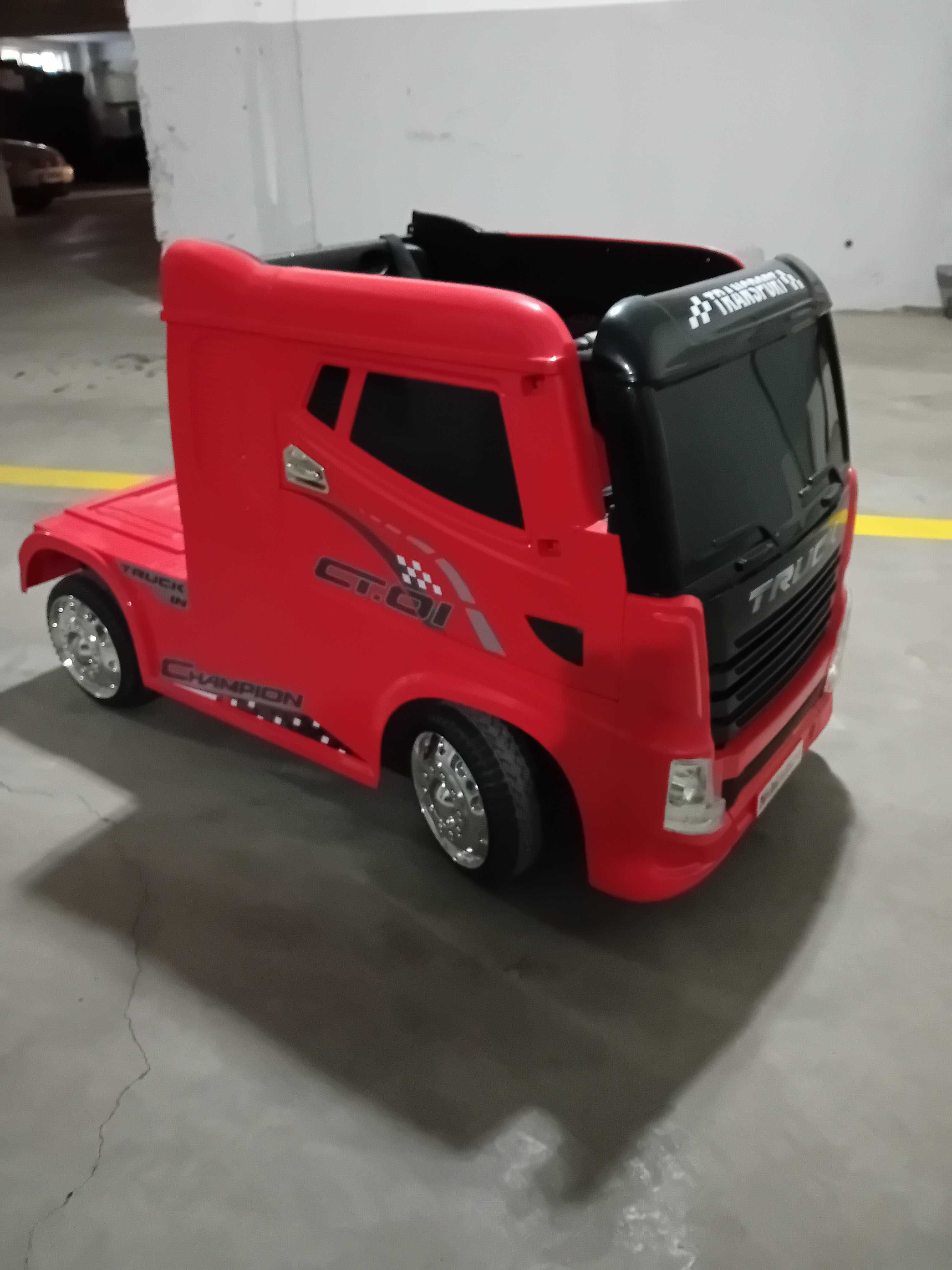 Vand camion electric pentru copii